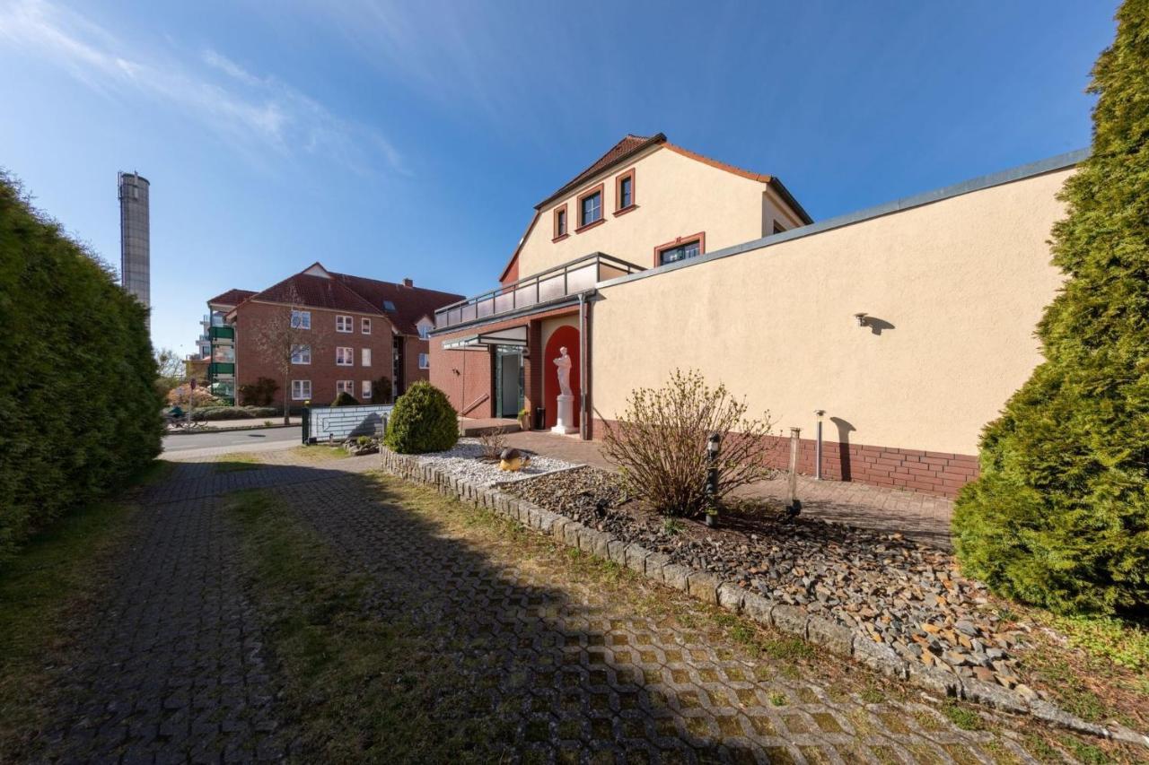 Haus Diana - Perlhuhn Apartment Варен Екстериор снимка
